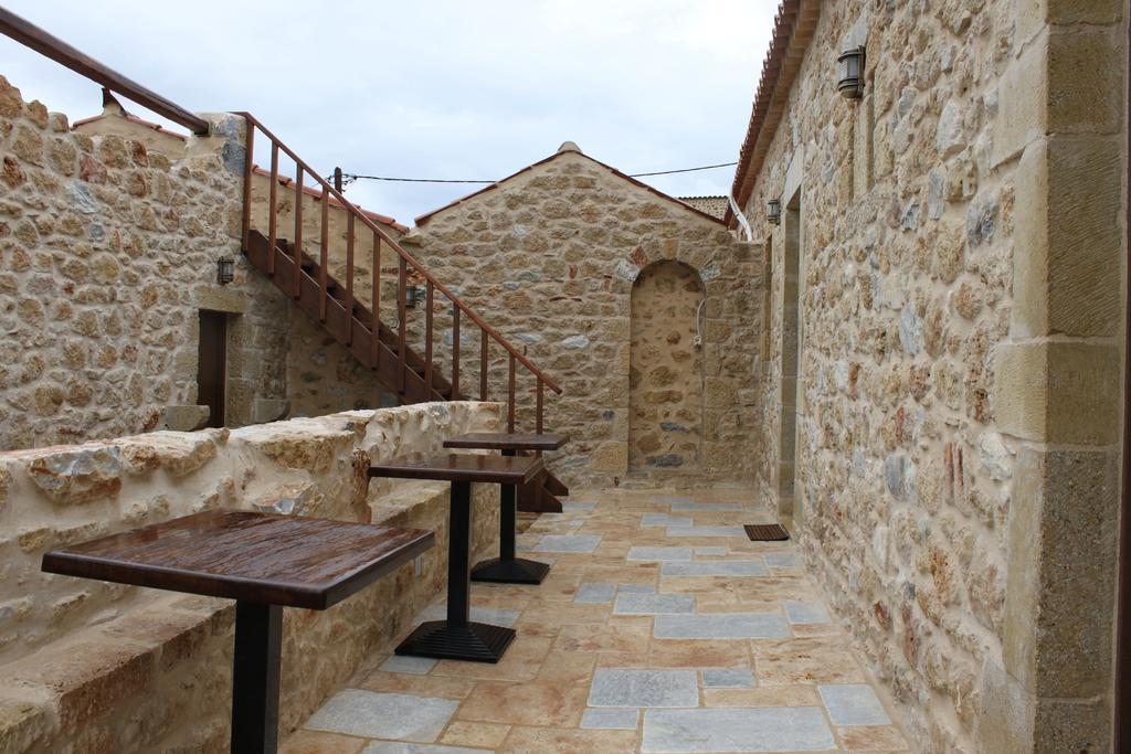 Vetilios Lithos Boutique Hotel Neo Oitilo Exterior foto