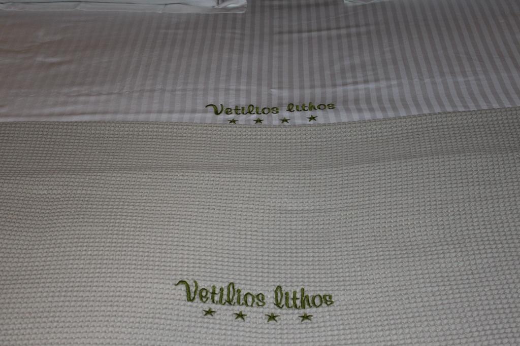Vetilios Lithos Boutique Hotel Neo Oitilo Exterior foto