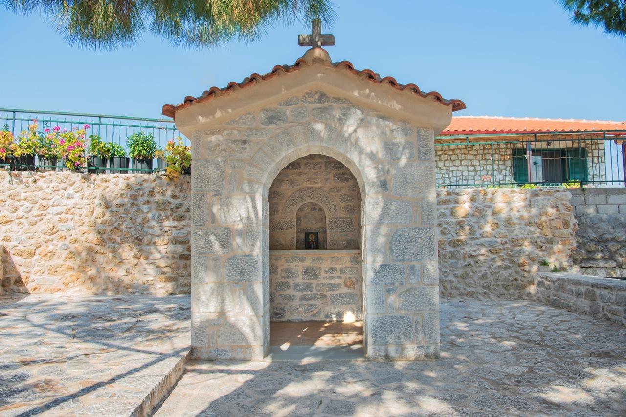 Vetilios Lithos Boutique Hotel Neo Oitilo Exterior foto